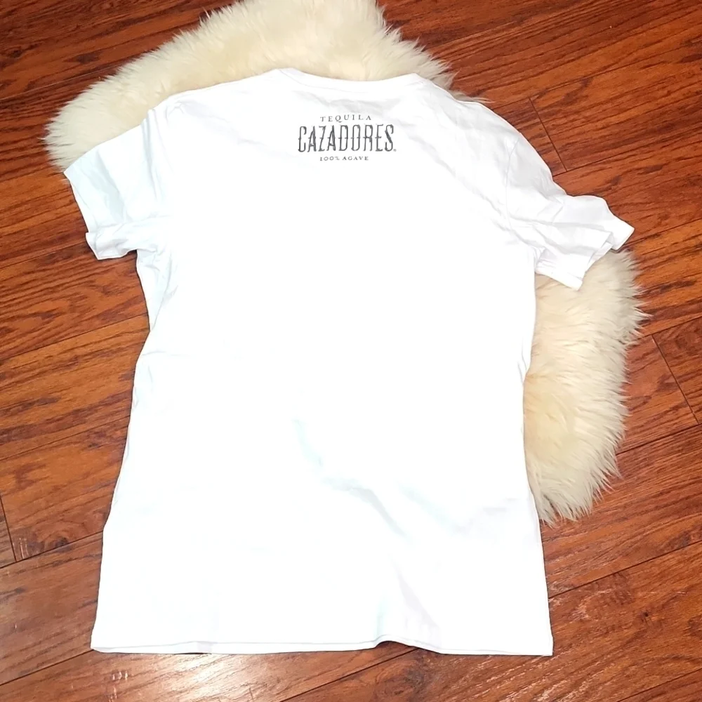 Los Cazadores Tequilla Mens Tshirt - Picture 4 of 5